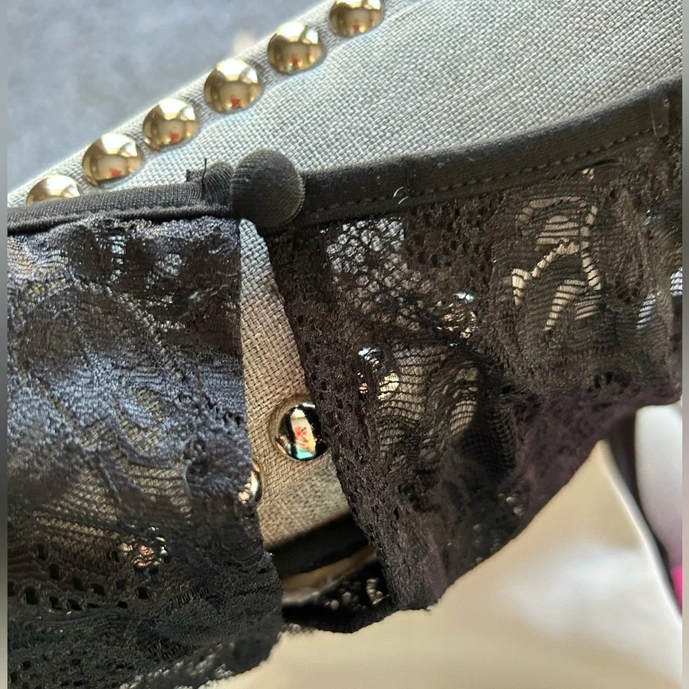 Bebe Black and White Lace Peplum Ruffle Top Side Zip Sexy Size M - Picture 8 of 12